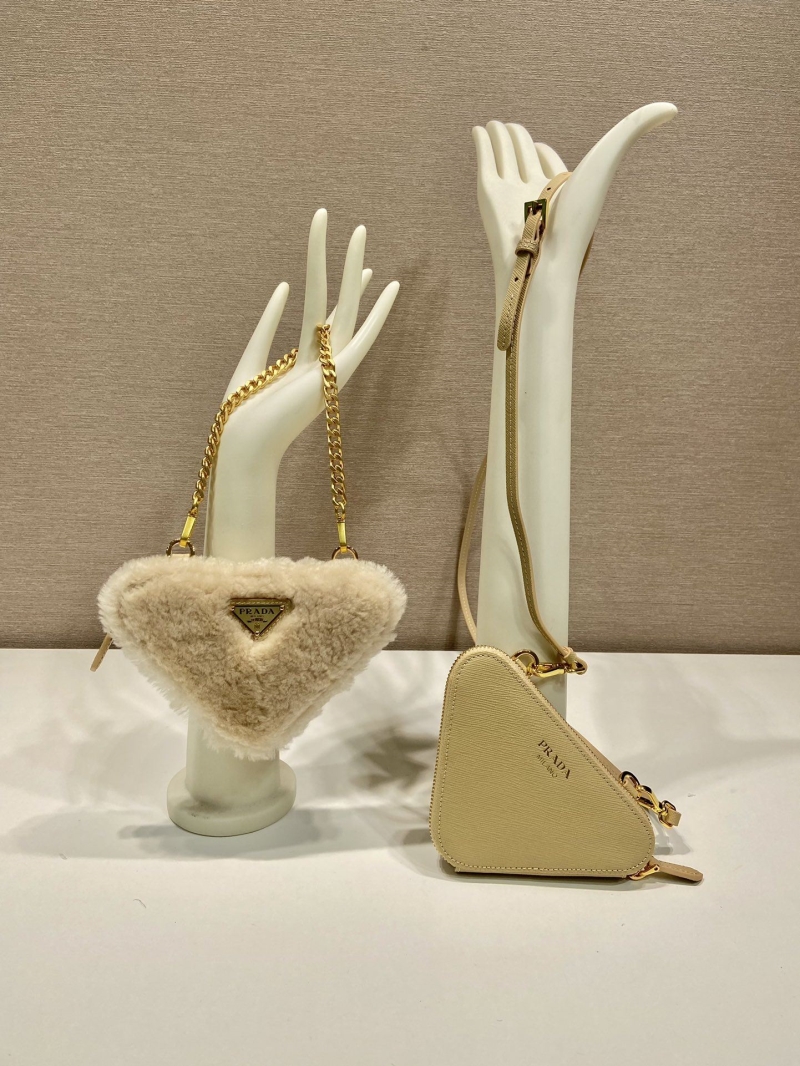 Pra*a triangle pouch